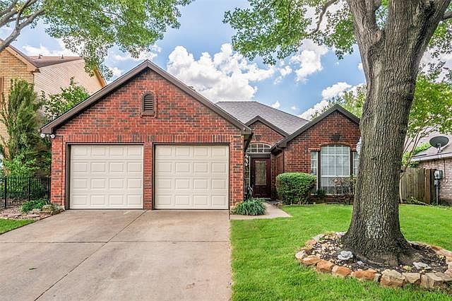 1st image of 4748 Waterway Dr