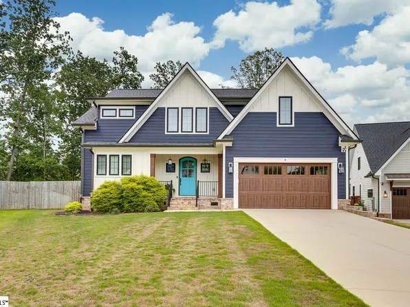 8 Angelo Ct, Greenville, SC 29607