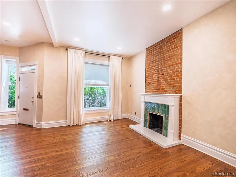 2753 Champa St — Photo 4
