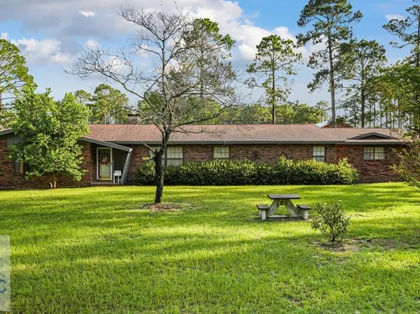 314 Twin Parks Dr, Jesup, GA 31545