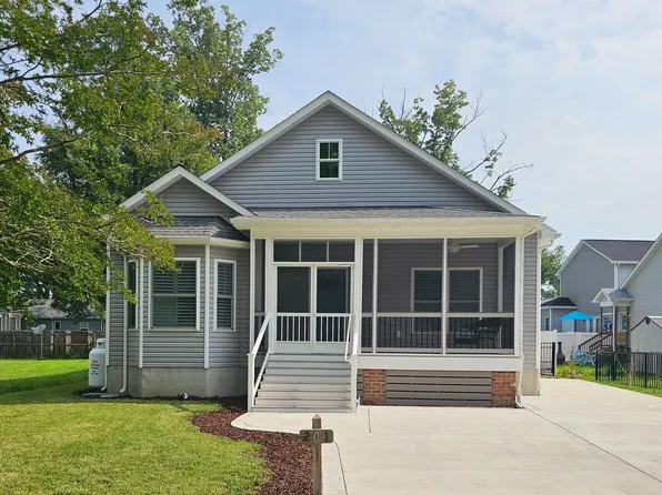 201 Lawrence Ln, Colonial Beach, VA 22443