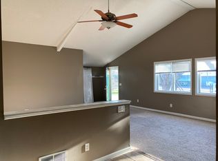 135 Saint Croix Trl N, Lakeland, MN 55043