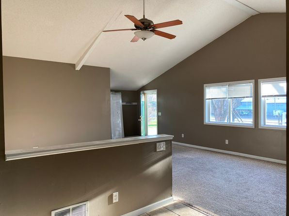 135 Saint Croix Trl N