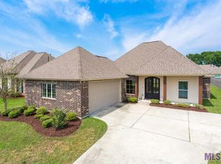 8987 Reserve Oak Ave, Zachary, LA 70791