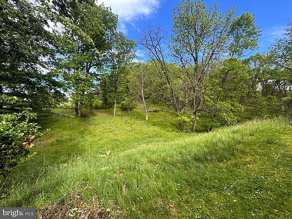 4th image of 2228 Kohn Rd
