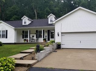 895 Reffitt Rd, Jeffersonville, KY 40337