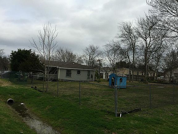 3rd image of 3619 Gettie St