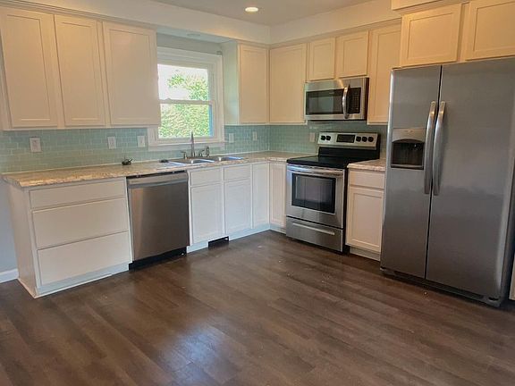 5th image of 2301 Sherwood Hills Ct