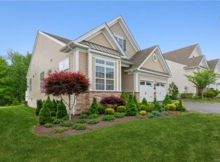 25 Farmington Rd, Wappingers Falls, NY 12590