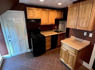 139 Groveland St FLOOR 2, Haverhill, MA 01830