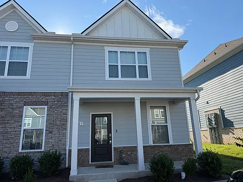 1407 Walker Way Photo 1