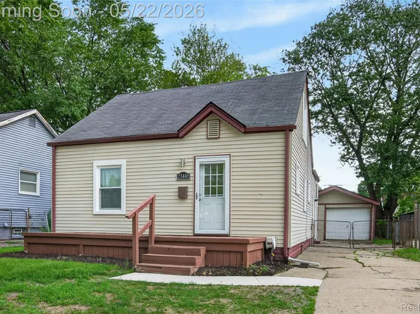 23440 Cayuga Ave, Hazel Park, MI 48030