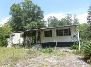 228 May Ln, Interlachen, FL 32148