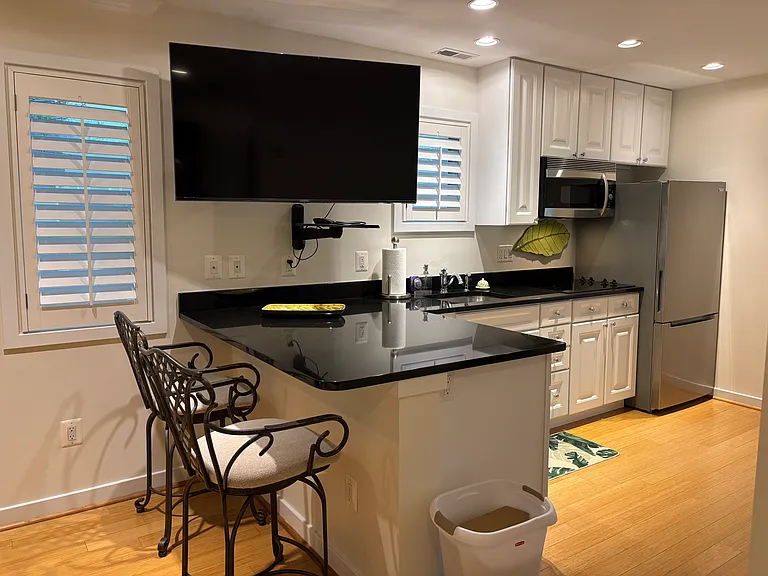 18 E Lake Dr #1 — Photo 5