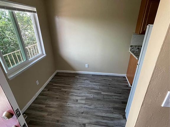 5th image of 888 W Sunset Blvd #894