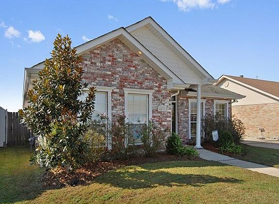 4th image of 4412 Olive Dr