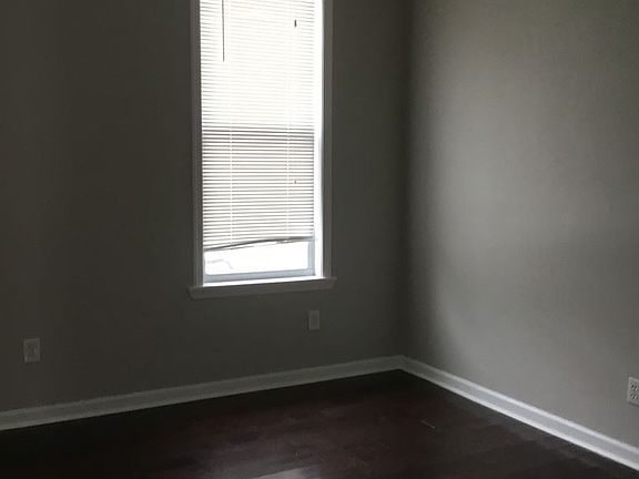 3rd image of 1703 Saint Paul St APT 5