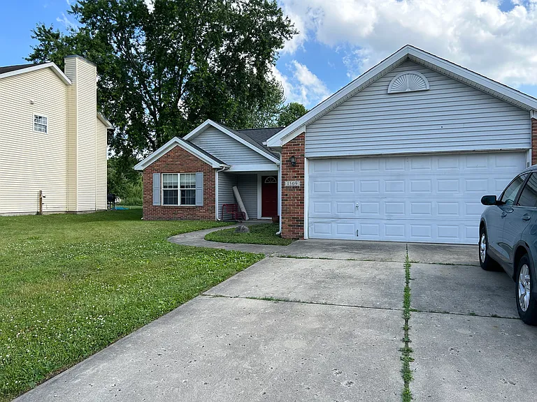 1509 Shining Armor Ln — Photo 2