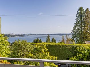 2575 Queens Ave, West Vancouver, BC