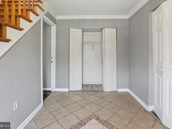 5th image of 6208 Bardu Ave
