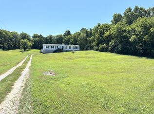 171 Maple St, Gordonsville, TN 38563