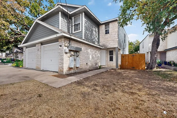 3 bed, 2.5 bath, 1286 sqft, $1,795 — Photo 2