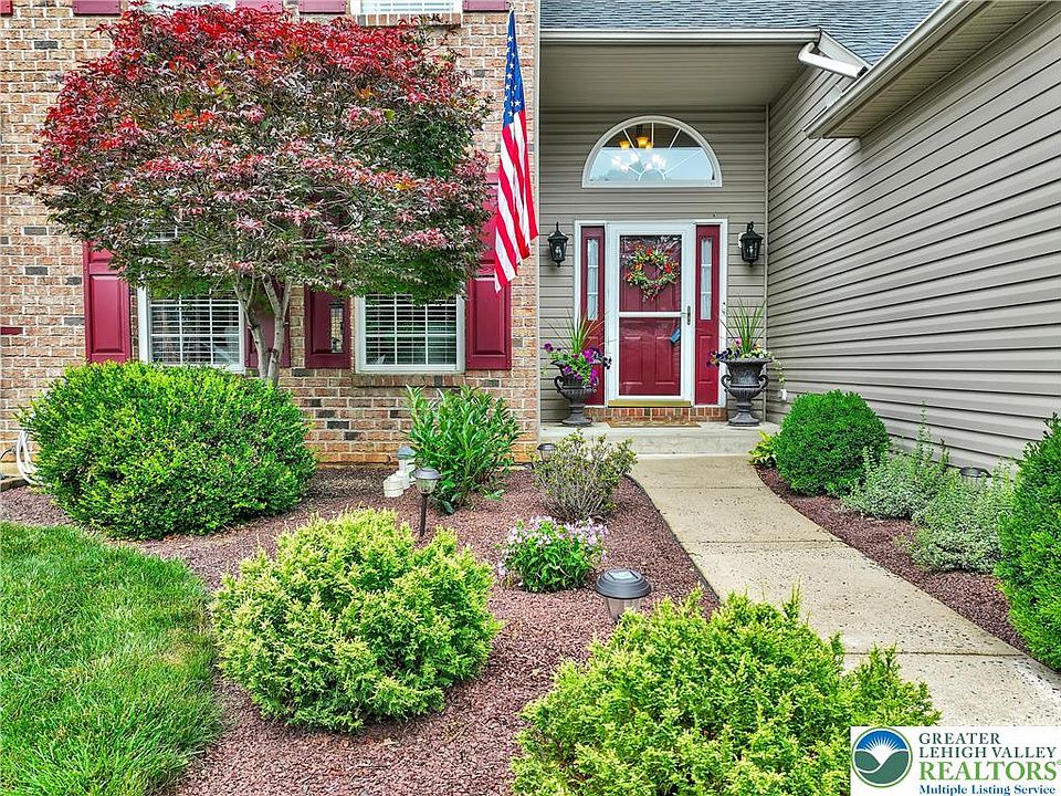 1st image of 2184 Greenmeadow Dr