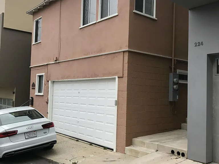 219 2nd Pl — Photo 9