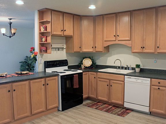 2nd image of 1975 28th Ave Unit 20