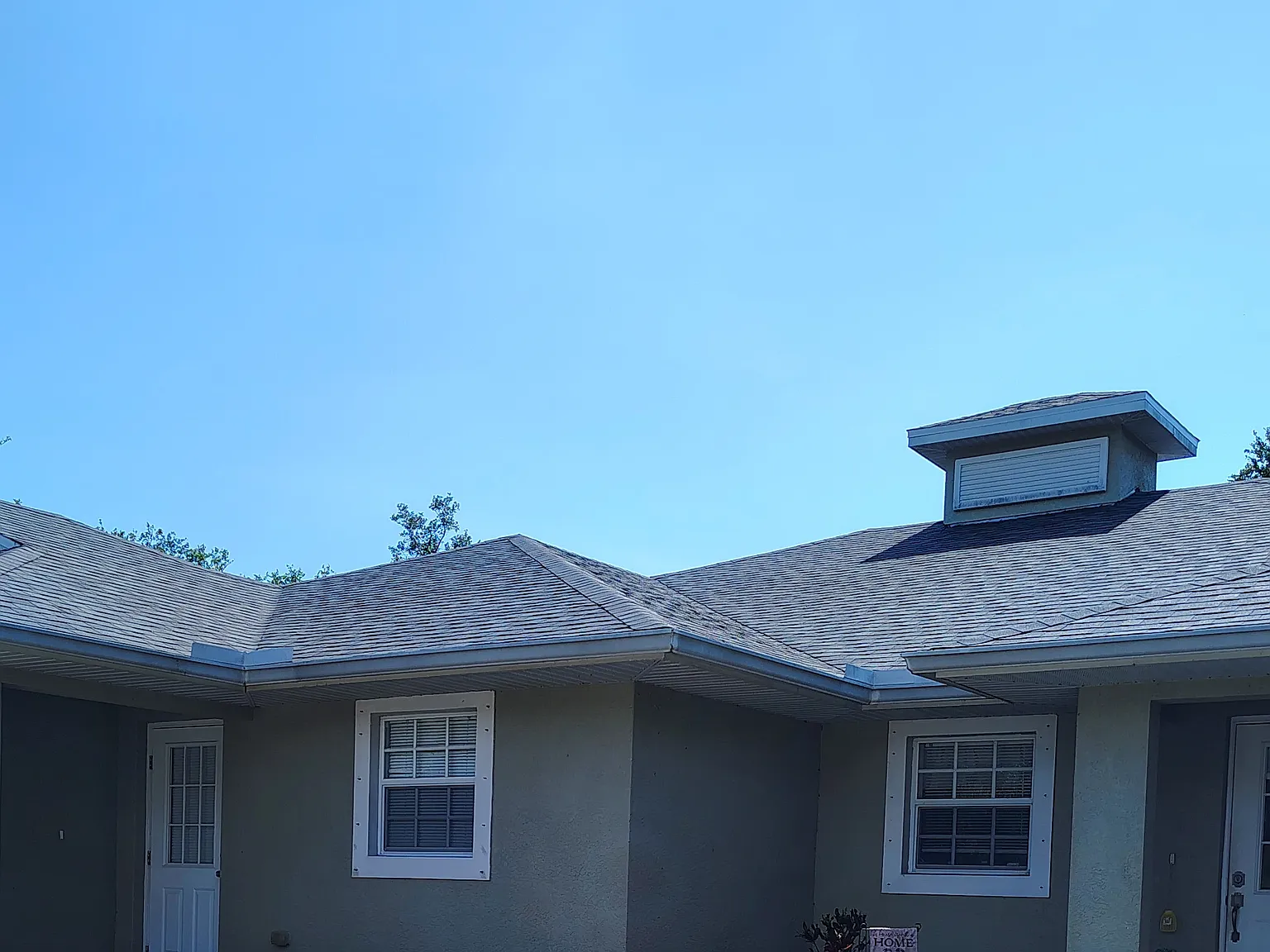 2153 Fraser St — Photo 4