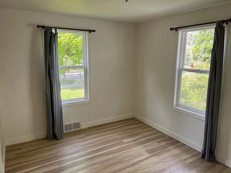 808 E Ermina Ave — Photo 11
