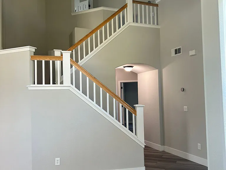 517 Fifteen Mile Dr — Photo 17