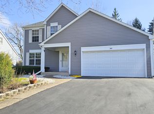 209 Seafarer Dr, Grayslake, IL 60030