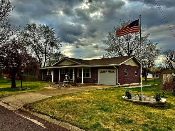 825 S Terrace Dr, Gerald, MO 63037