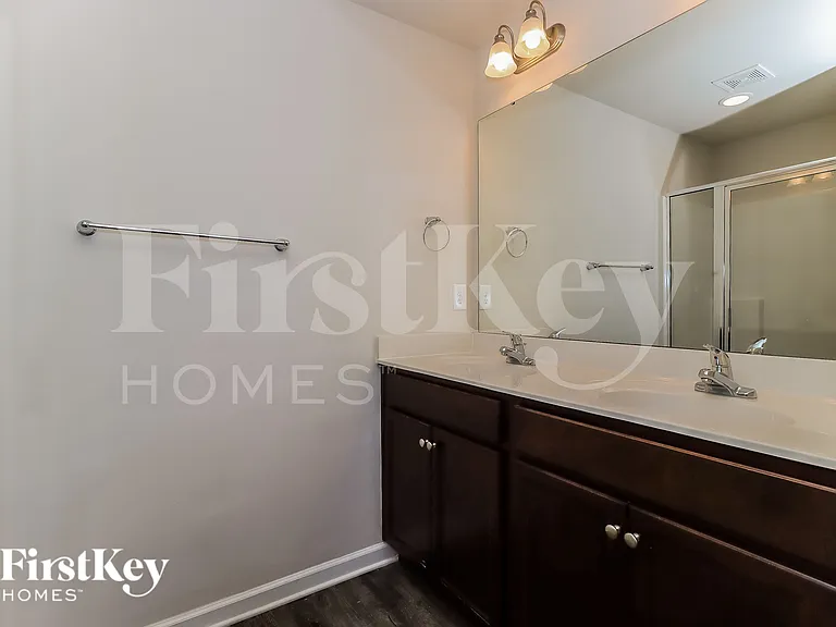 2092 Cypress Village Dr NW — Photo 11