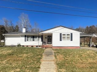 710 Holcomb St, Grayson, KY 41143