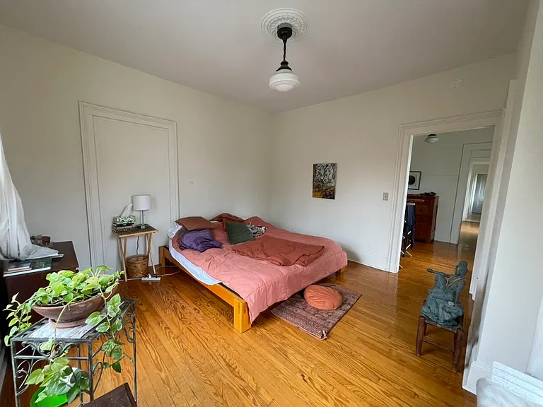 102 1st St #4 — Photo 13