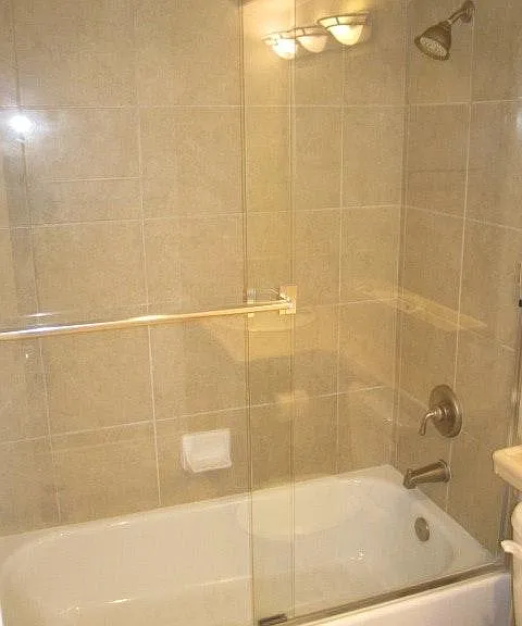 2200 Thorndyke Ave W #306 — Photo 9