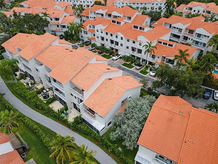 21378 Marina Cove Cir #11-B — Photo 37