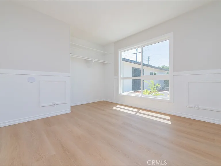 3202 Montana Ave — Photo 15