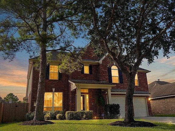 3rd image of 26611 Sandy Arbor Ln