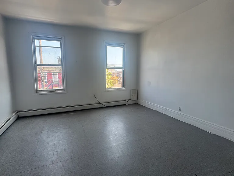 718 Grand St #3 — Photo 14