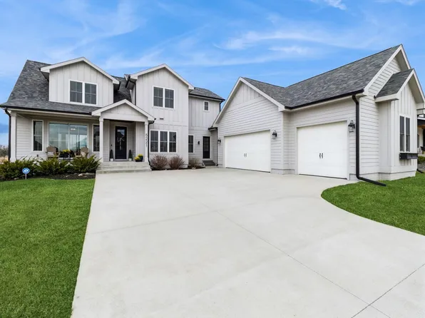 5221 Irons Ct, Ames, IA 50010