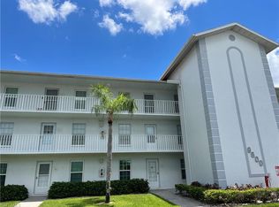 9600 Victoria Ln #C-204, Naples, FL 34109