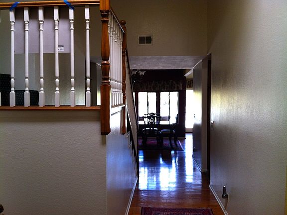 2nd image of 930 Mesa Dr