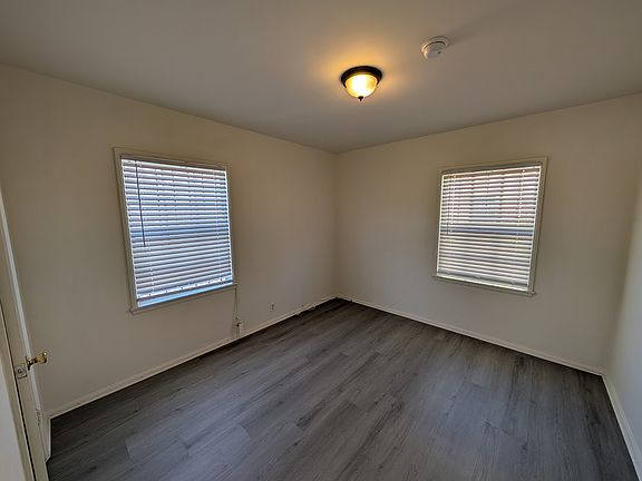 3rd image of 2183 W 17th St #2183