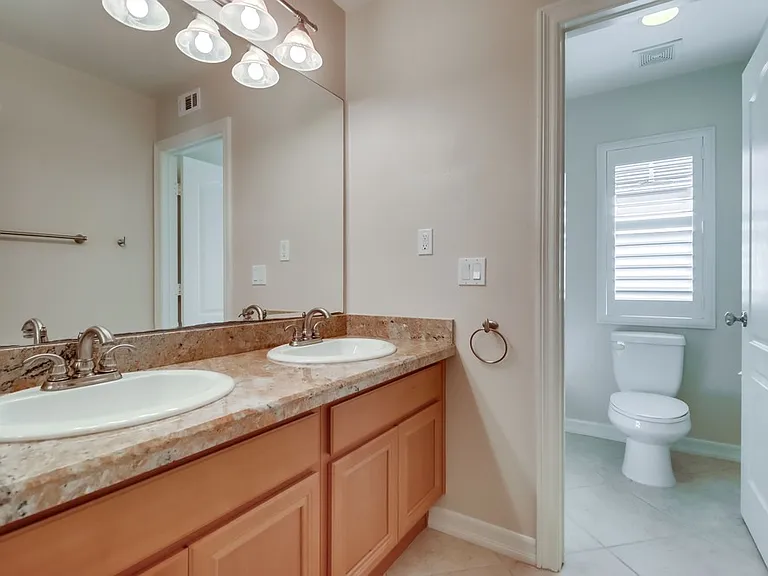 17020 New Rochelle Way — Photo 18