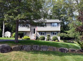 18 Jennifer Ln, Coventry, RI 02816