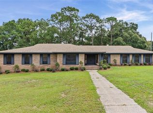 241 Suzanne Cir, Mobile, AL 36608