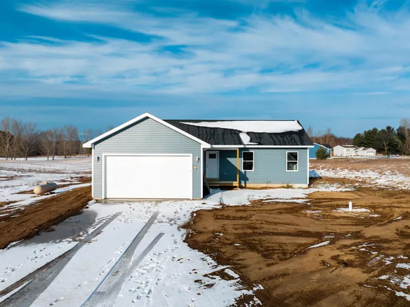 5396 Revella Ln, Grawn, MI 49637